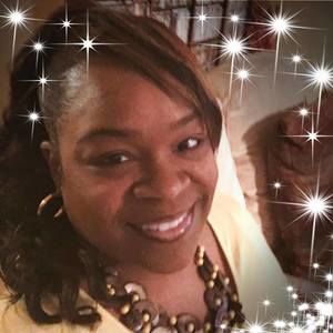 Meet your Posher, Simona